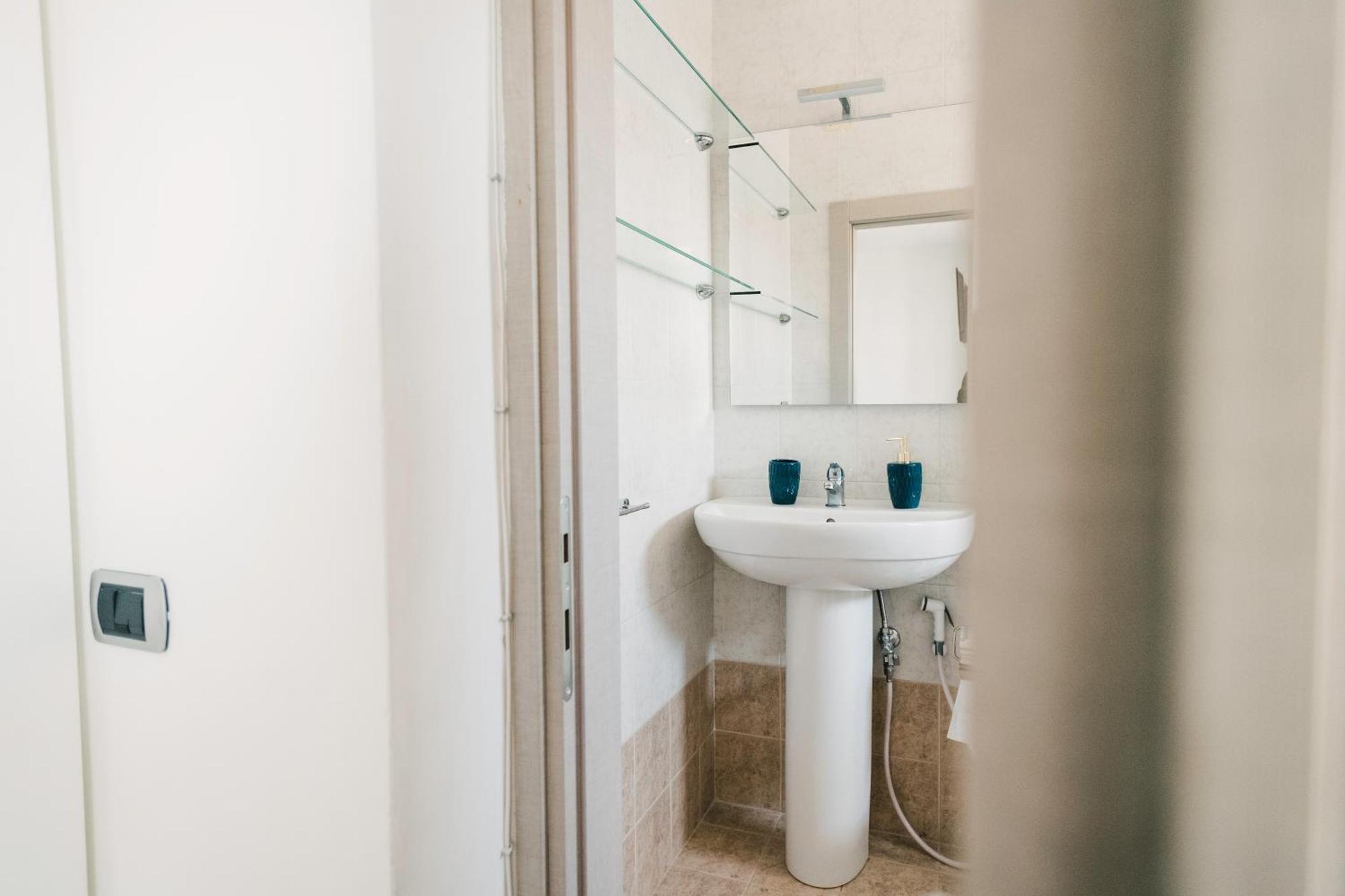 Bari Central Suite - Central Apartment With Sea View - 바리 외부 사진
