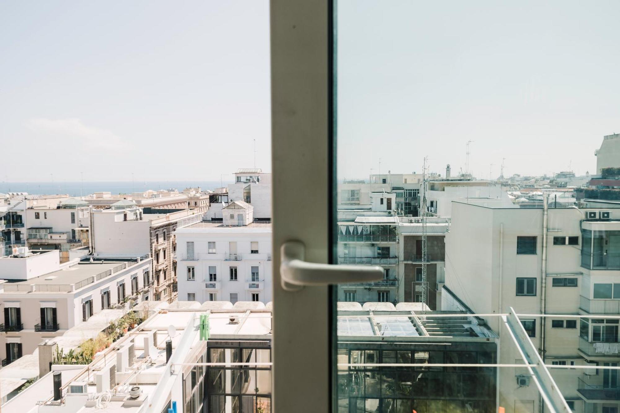 Bari Central Suite - Central Apartment With Sea View - 바리 외부 사진